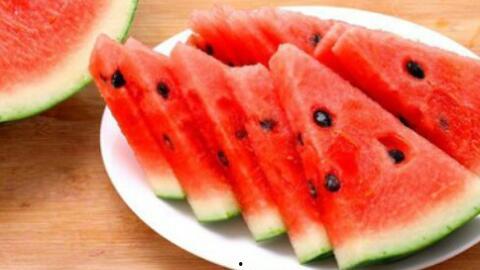 吃瓜呢视频,揭秘“吃瓜呢”视频背后的热点事件与娱乐焦点