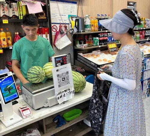 记者暗访吃瓜,吃瓜群众的背后真相