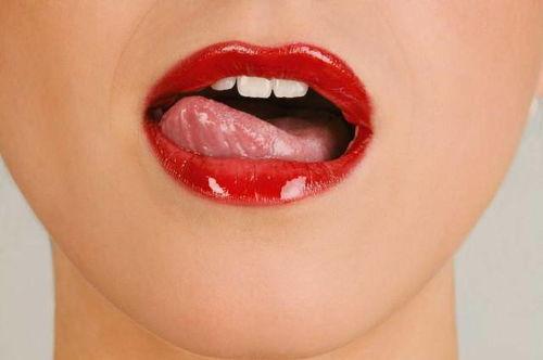 吃瓜为啥嘴角发黑,揭秘日常饮食中的小秘密