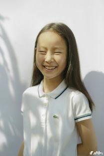 吃瓜捂嘴女图片,揭秘网络热议背后的“神秘女子”