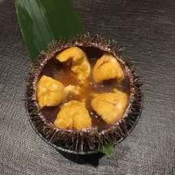 主播吃黄糖蜜瓜,现场品尝黄糖蜜瓜，口感与甜蜜并存