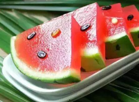 吃瓜冠宠,揭秘娱乐圈的甜蜜与争议