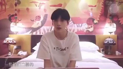 吃瓜小伙子视频,揭秘网络红人背后的故事